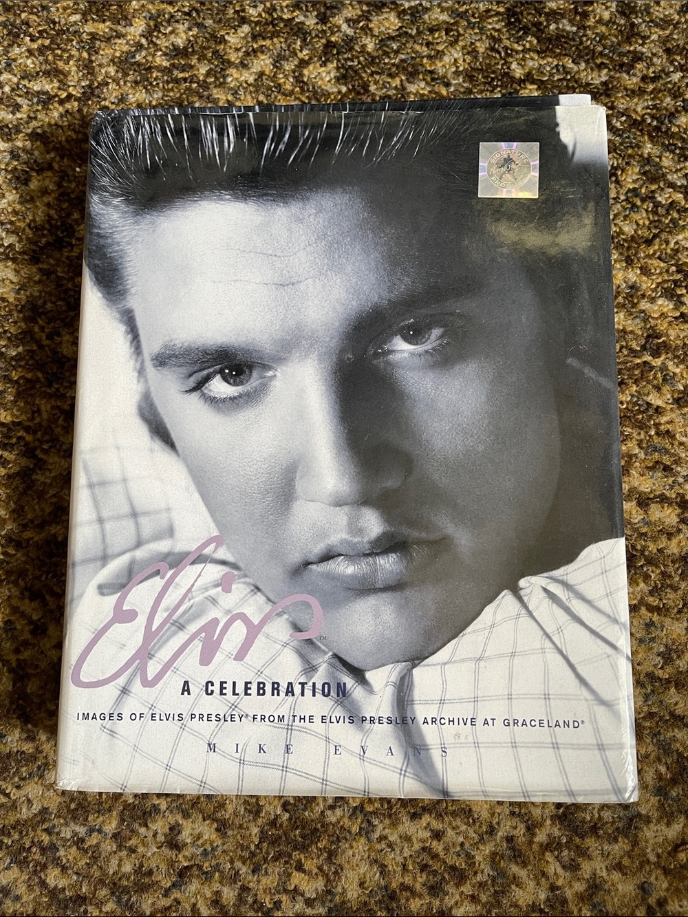Elvis A Celebration 608 page book